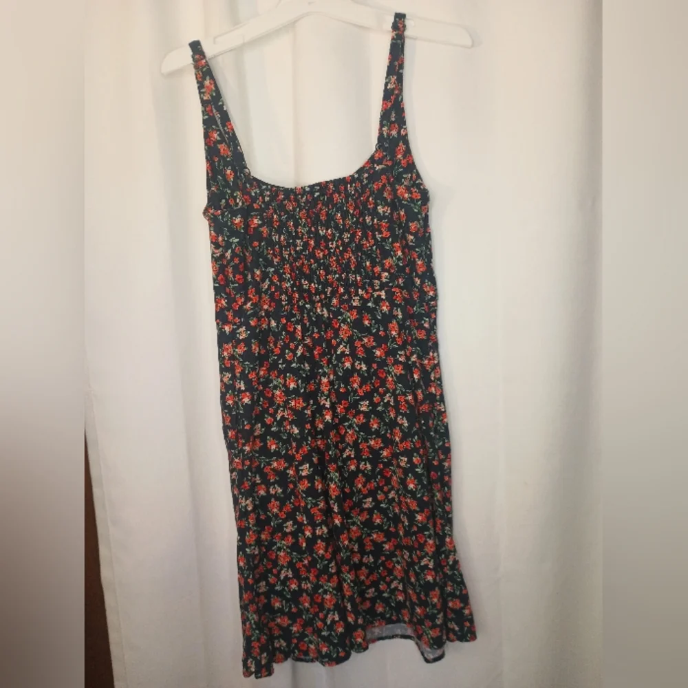 Old Navy Linen Mini Dress Small Ditsy Floral Smocked Cottage Preppy Americana - Picture 7 of 16